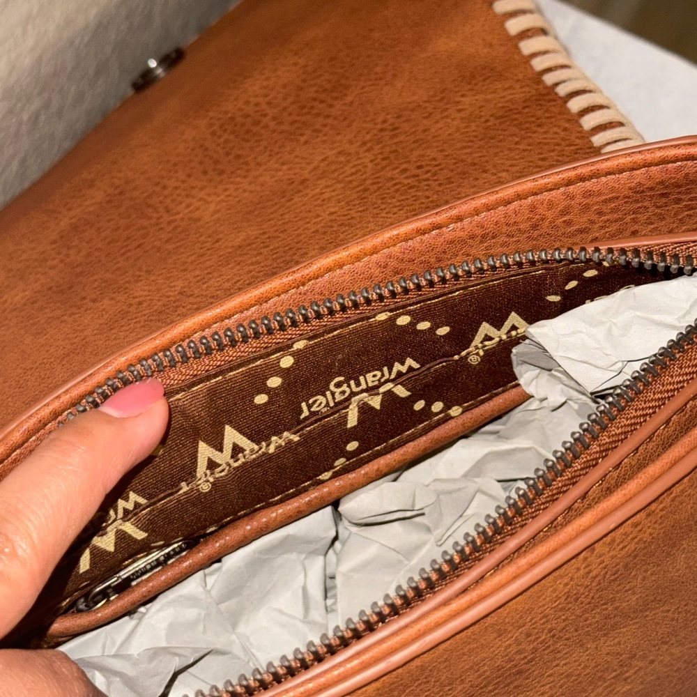Wrangler‎ Denim & Brown Western Crossbody Bag Fringe Aztec Pattern NEW w/ Strap - Picture 5 of 5
